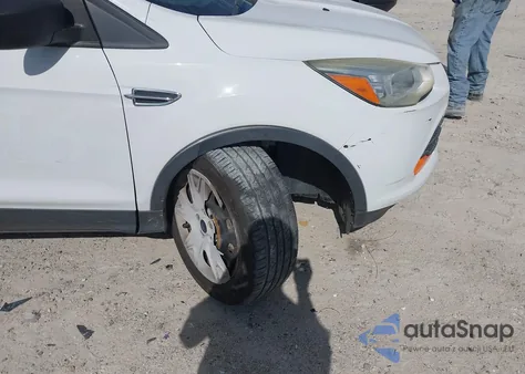2015 Ford Escape S from USA, damaged, VIN 1FMCU0F76FUB36023